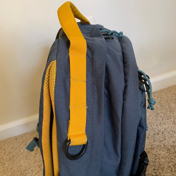 JanSport Gnarly Gnapsack 25 Backpack (Gray & Galaxy)